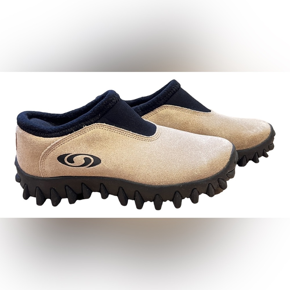 Salomon Vintage Contragrip Beige Slip-Ons / Snow Mocs (Size 7) - NEW